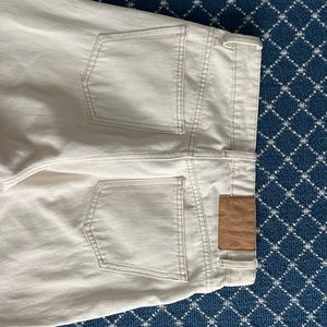 Zara Size 6 Ecru jeans